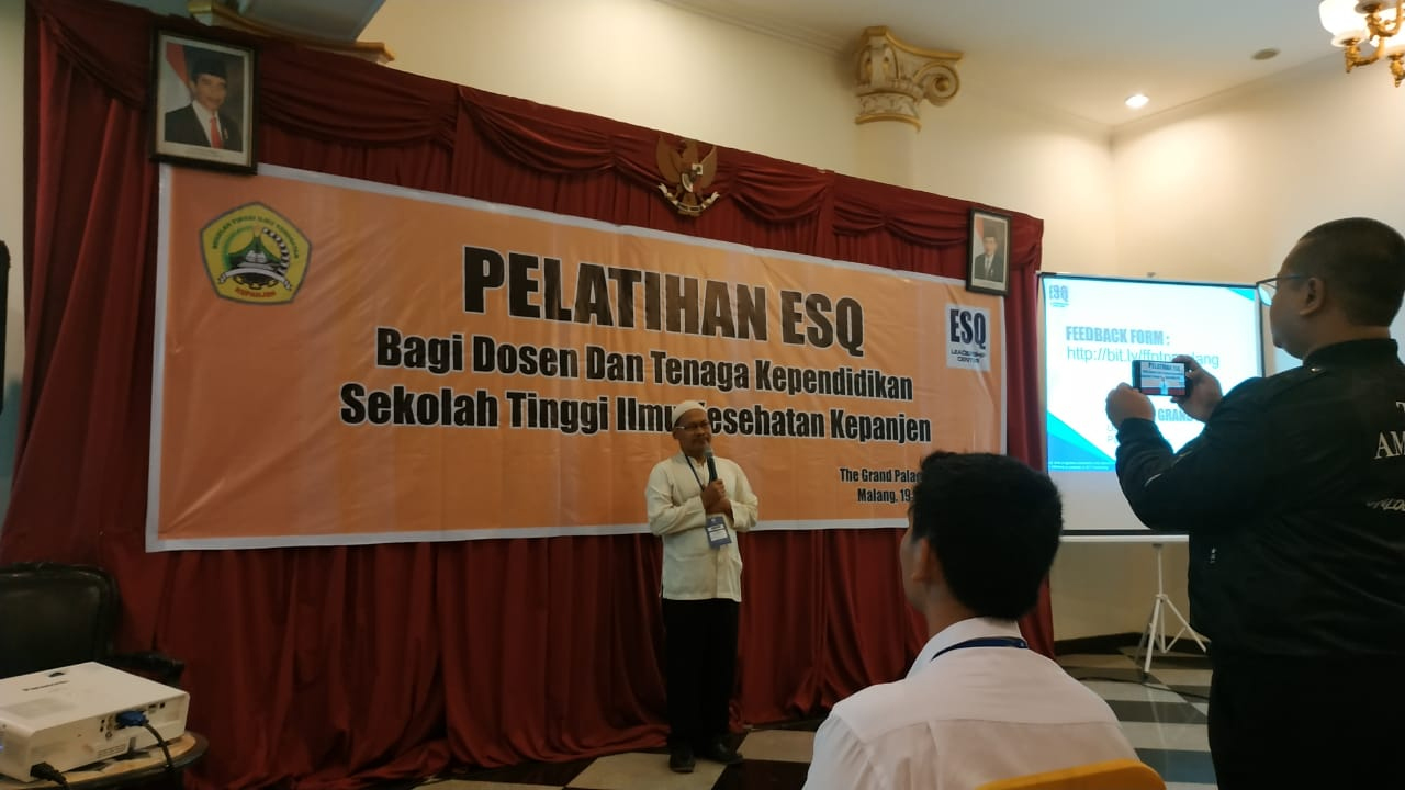 DOSEN DAN TENAGA KEPENDIDIKAN STIKes KEPANJEN  IKUTI ESQ TRAINING(3)